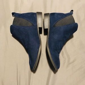 CITY STREETS, blue suede bootie